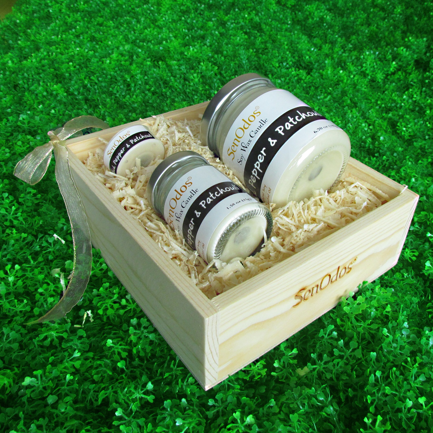 SenOdos Lover Set ชุดของขวัญ ชุดกิ๊ฟเซ็ต Gift Set เทียนหอม อโรม่า Black Pepper + Patchouli Scented Soy Candle Aroma Set ชุดเทียนหอมกลิ่นพริกไทยดำ + แพทชูลี่ บรรจุในกล่องไม้สน รูปทรงเหลี่ยม สวยงาม คุณภาพดี นำเข้าจากนิวซีแลนด์
