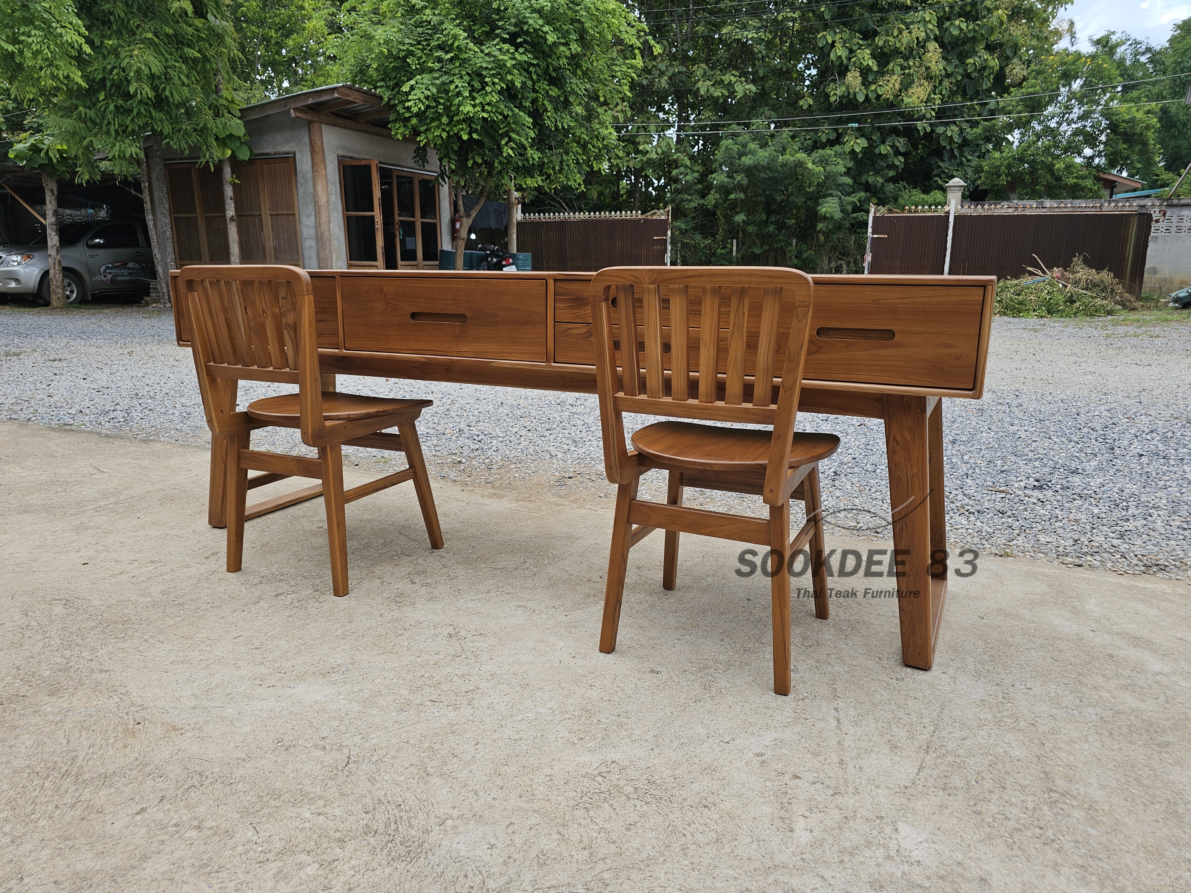 โต๊ะเขียนหนังสือขายู 2 ม. เก้าอี้ 2 ตัว