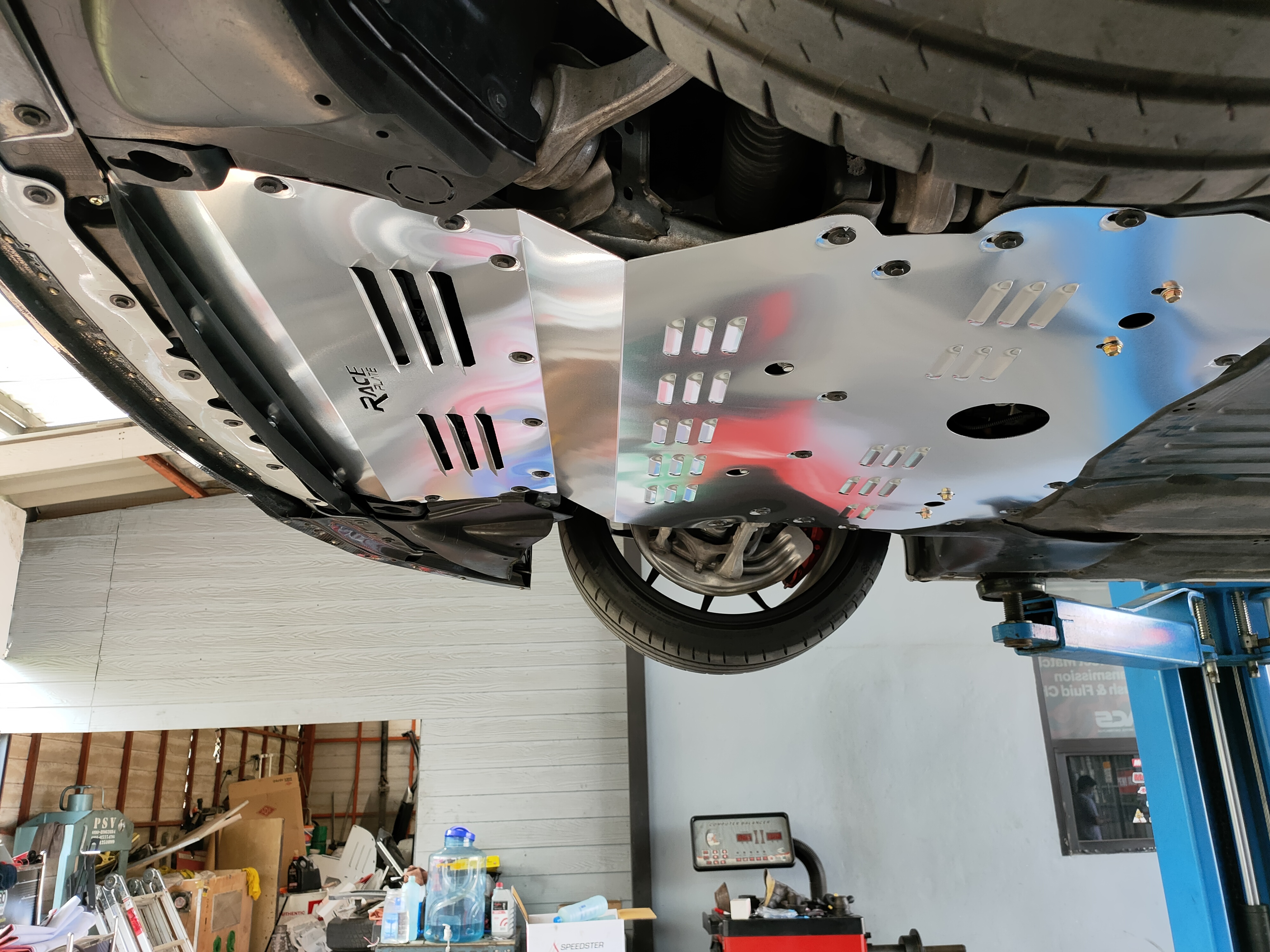 แผ่นปิดใต้ห้องเครื่องอลูมิเนียม BMW G20 Raceplate_Undertray