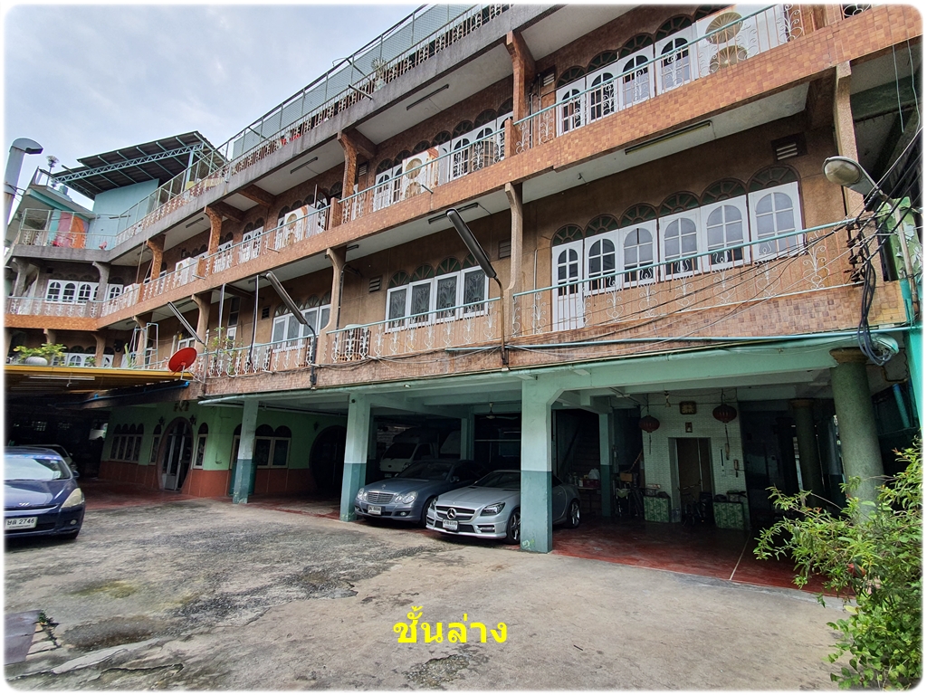 ขายที่ดิน 209 ตร.ว. ถนนบรรทัดทอง แถมตึก 3 ชั้น พร้อมลิฟท์ 2ตัว
