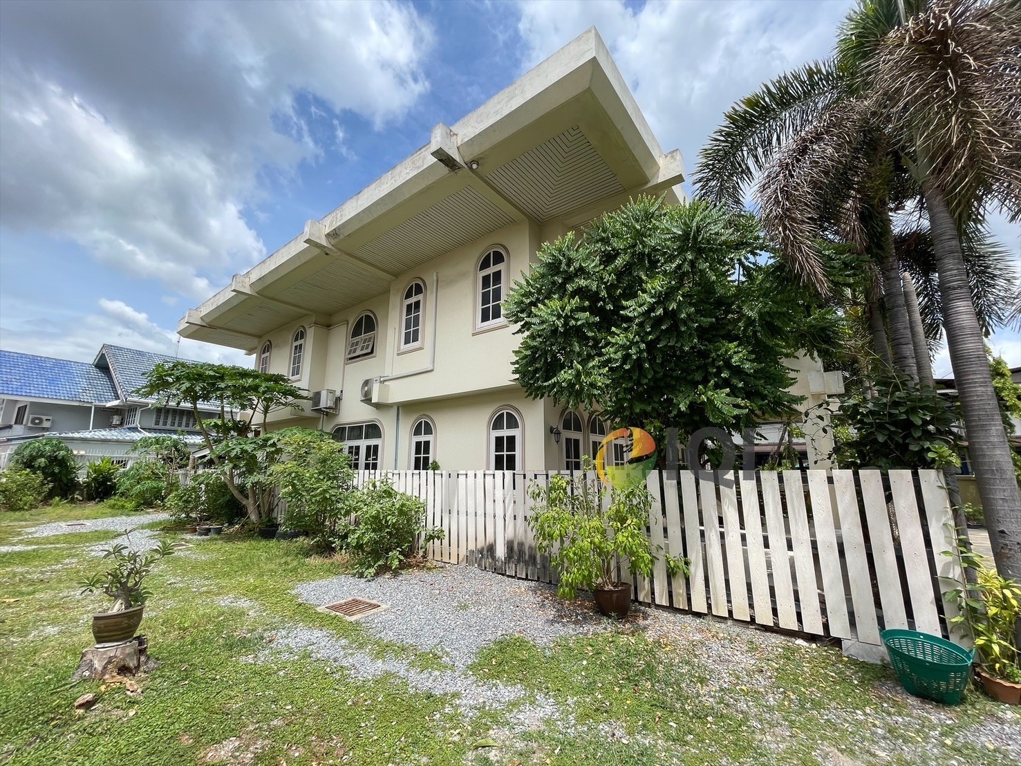 ขายที่ดิน พร้อมสิ่งปลูกสร้าง อาคารสำนักงานและบ้านพัก ติดถนนเสนานิคม 1 #LB52 – 000792