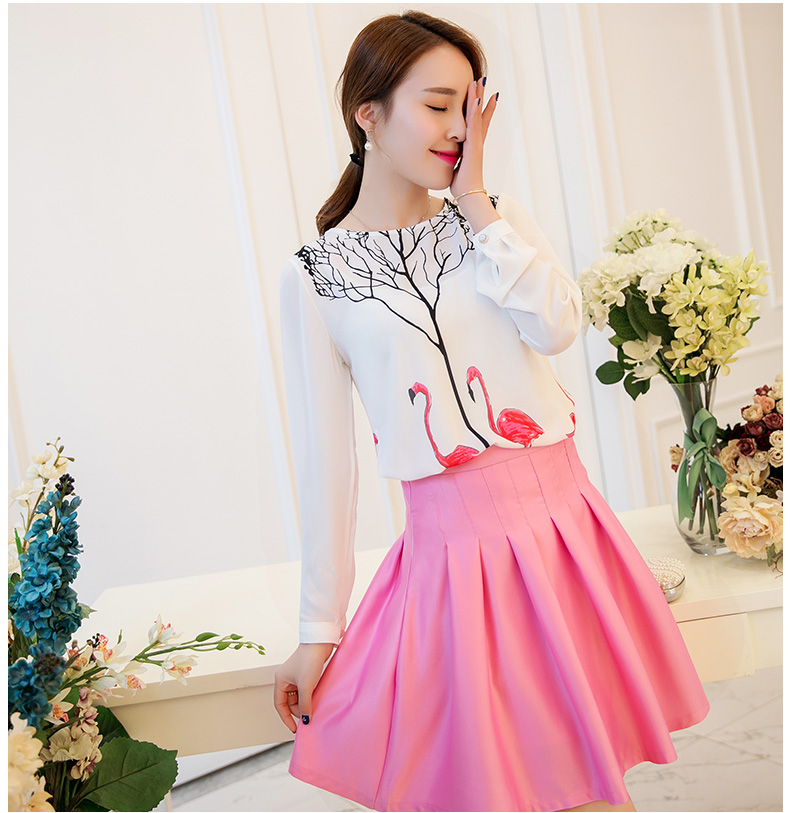 ชุดเซ็ทเสื้อและกระโปรง ส่งฟรี ems