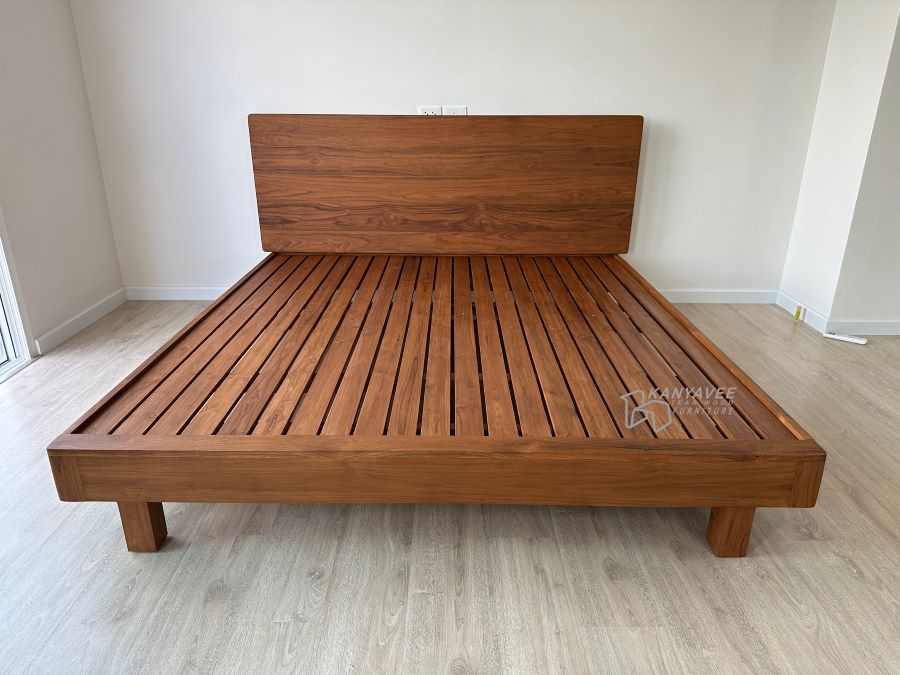 เตียงไม้สักพื้นระแนงขอบมน 6ฟุต สีสักด้าน
