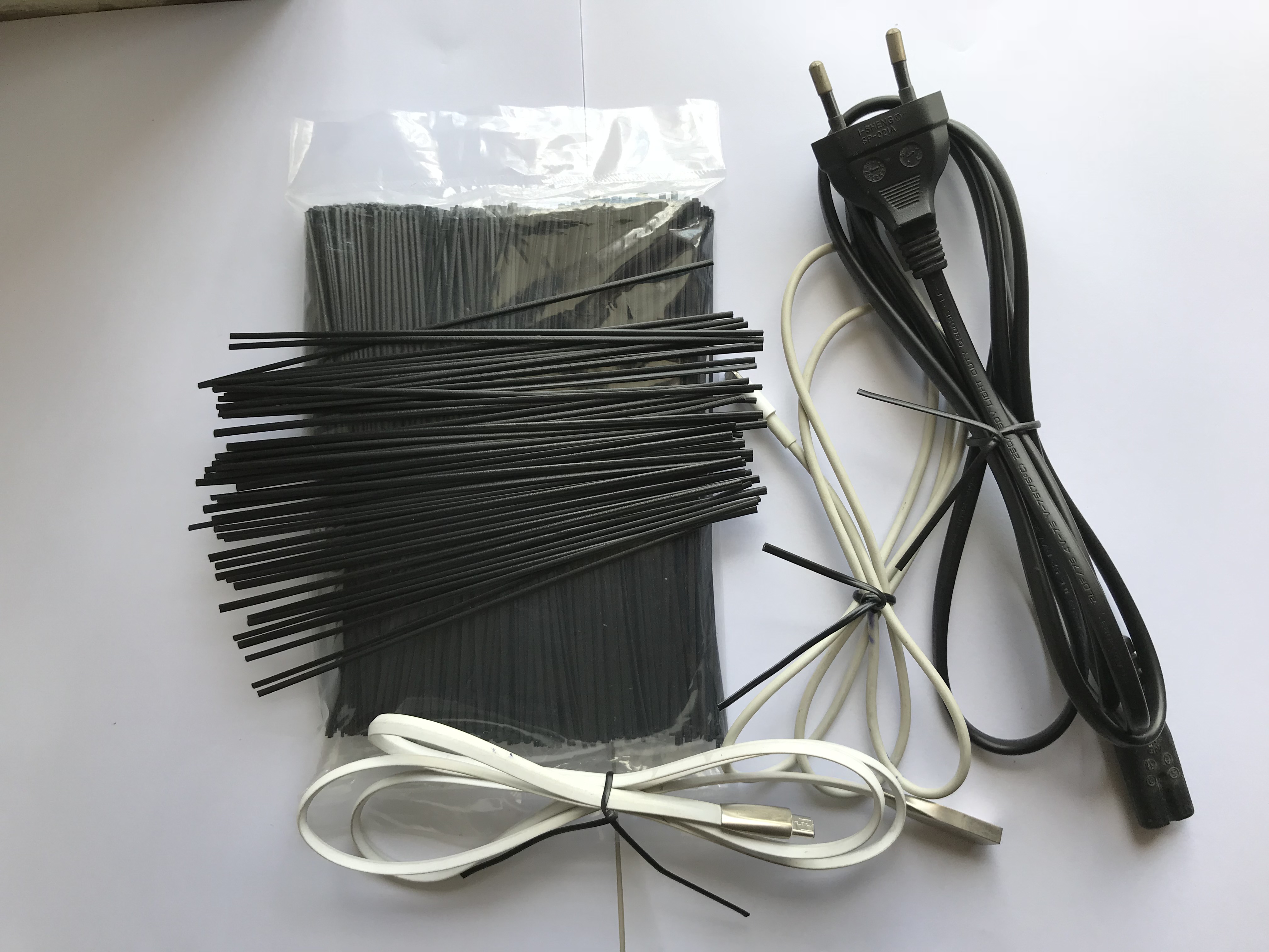 ลวดมัดสายไฟ ลวดพลาสติก ลวดหุ้มพลาสติก แบบวงรี-บจก.พลาสติกแอนด์ไวร์โปรดัก SKU-00284