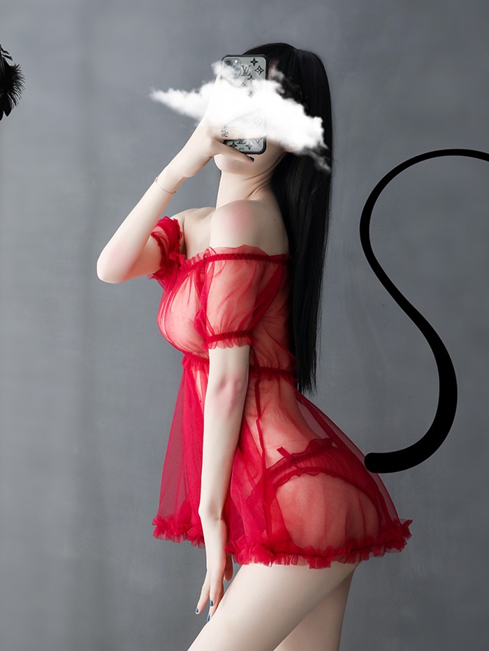 N822 ชุดนอนเซ็กซี่ ชุดนอนอีโรติกเป็นผ้าซีทรูสวมใส่แบบเสื้อปาดไหล่เอวจั้ม มาพร้อมกับกางเกงในซีทรูตามรูปถ่ายสินค้าจริงเลยค่ะ