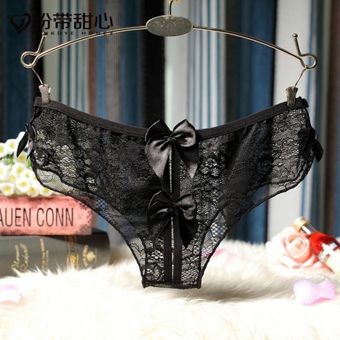 NA063 กางเกงในเซ็กซี่ กางเกงในเอวต่ำเป็นผ้าลูกไม้บางๆเนื้อนิ่ม รุ่นนี้เป็นแบบเปิดเป้าด้านหน้าประดับโบว์สวยๆตามภาพสินค้าจริงเลยค่ะ ***เอวต่ำพอดีหุ่น