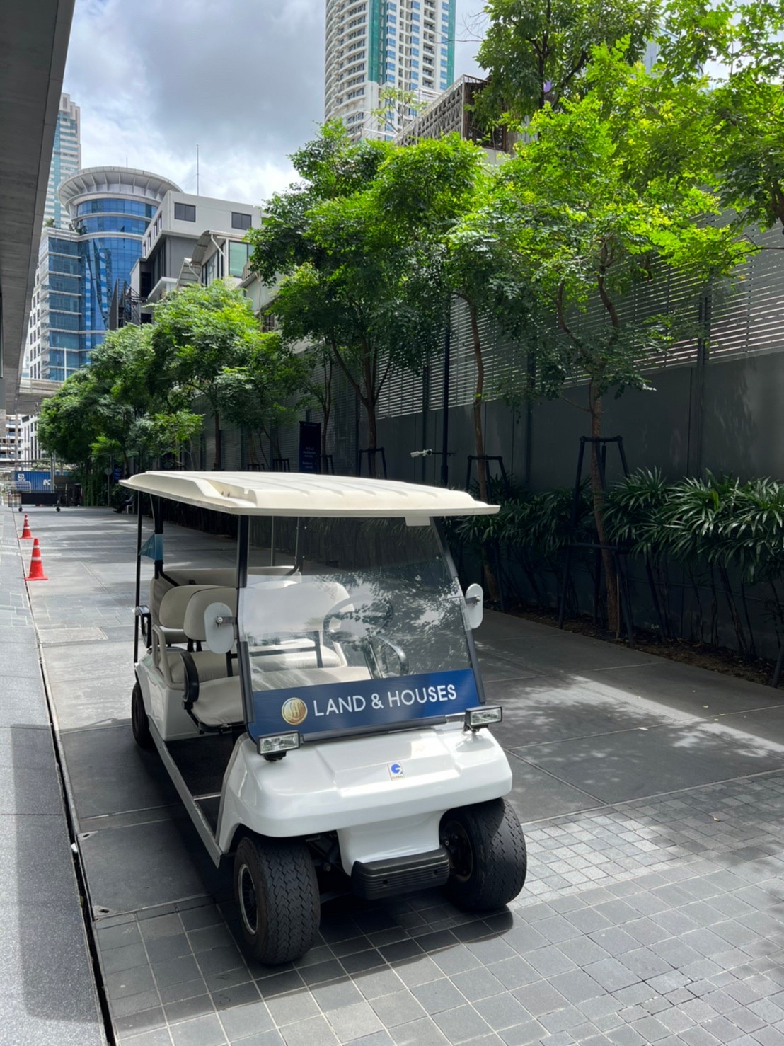 ขายคอนโดสุดหรู เดอะ แบงค็อก สาทร 1 ห้องนอนขนาดใหญ่