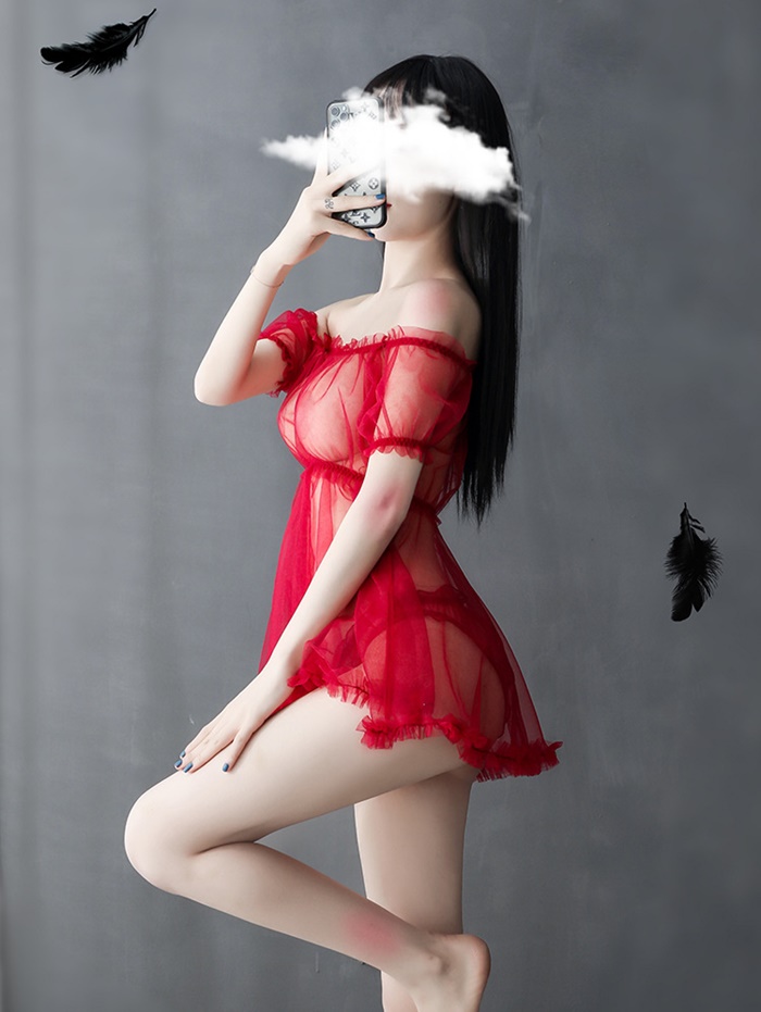 N822 ชุดนอนเซ็กซี่ ชุดนอนอีโรติกเป็นผ้าซีทรูสวมใส่แบบเสื้อปาดไหล่เอวจั้ม มาพร้อมกับกางเกงในซีทรูตามรูปถ่ายสินค้าจริงเลยค่ะ