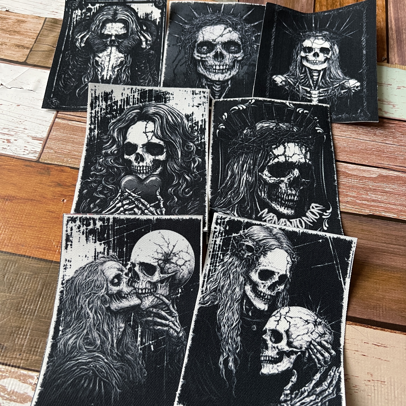 ตัวรีดติดเสื้อ Zombie Girl ผ้าแคนวาสพิมพ์ลาย ตกแต่งเสื้อผ้า Canvas Iron on Patch