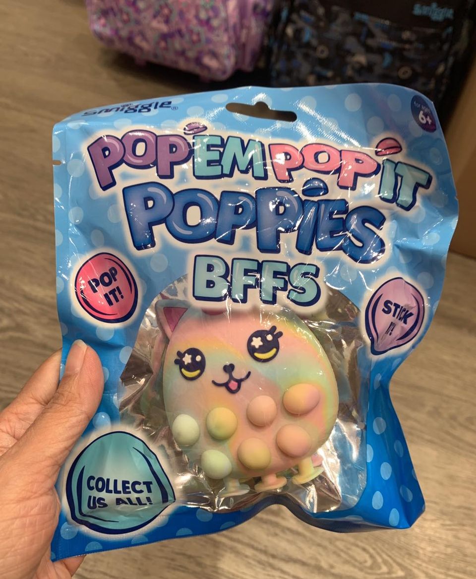 Smiggle pop it