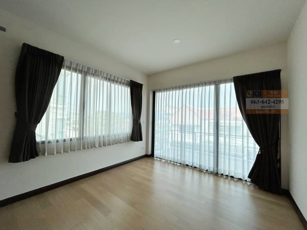 ขายบ้าน ปลูกสร้างเอง modern style ซอยลาดพร้าว 101 ใกล้รถไฟฟ้าสายสีเหลือง