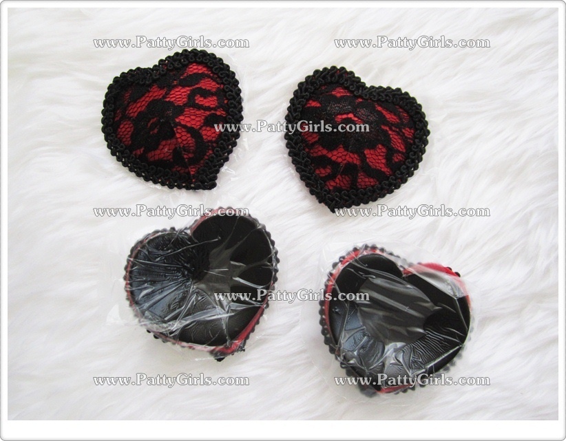 A008 ที่แปะหน้าอกเซ็กซี่ ที่แปะหัวนมเป็นแผ่นเคลือบซิลิโคนเหนียวรูปทรงหัวใจสีแดงตกแต่งด้วยลูกไม้สีดำตามรูปเลยค่ะ ***จำนวน 1 คู่หรือ 2 ชิ้น