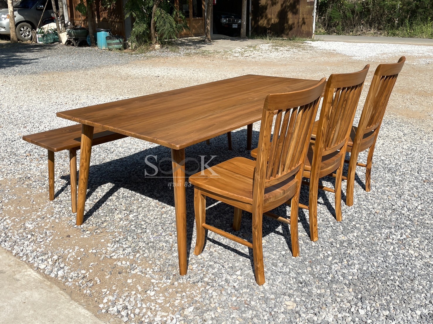 ชุดโต๊ะกินข้าวมินิมอลขากลม เก้าอี้นกยูง