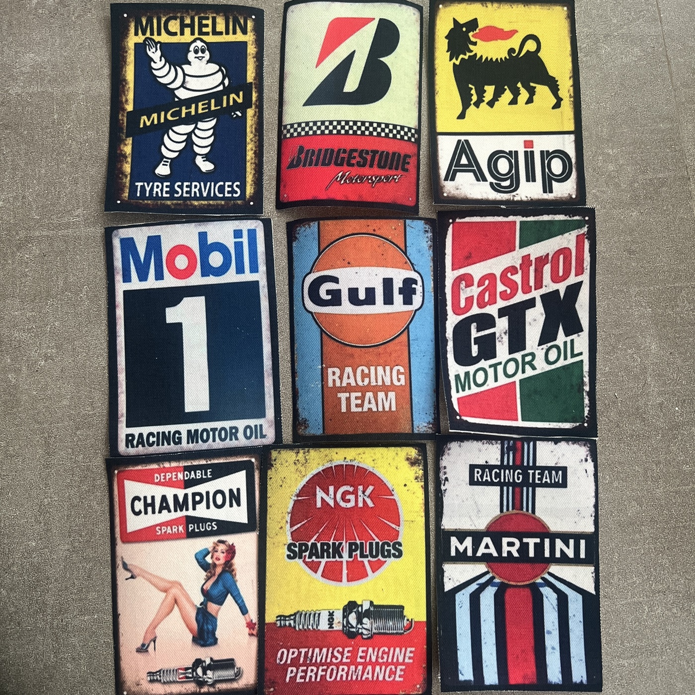 ตัวรีดติดเสื้อ นักแข่งรถ Racing ผ้าแคนวาสพิมพ์ลาย ตกแต่งเสื้อผ้า Canvas Iron on Patch