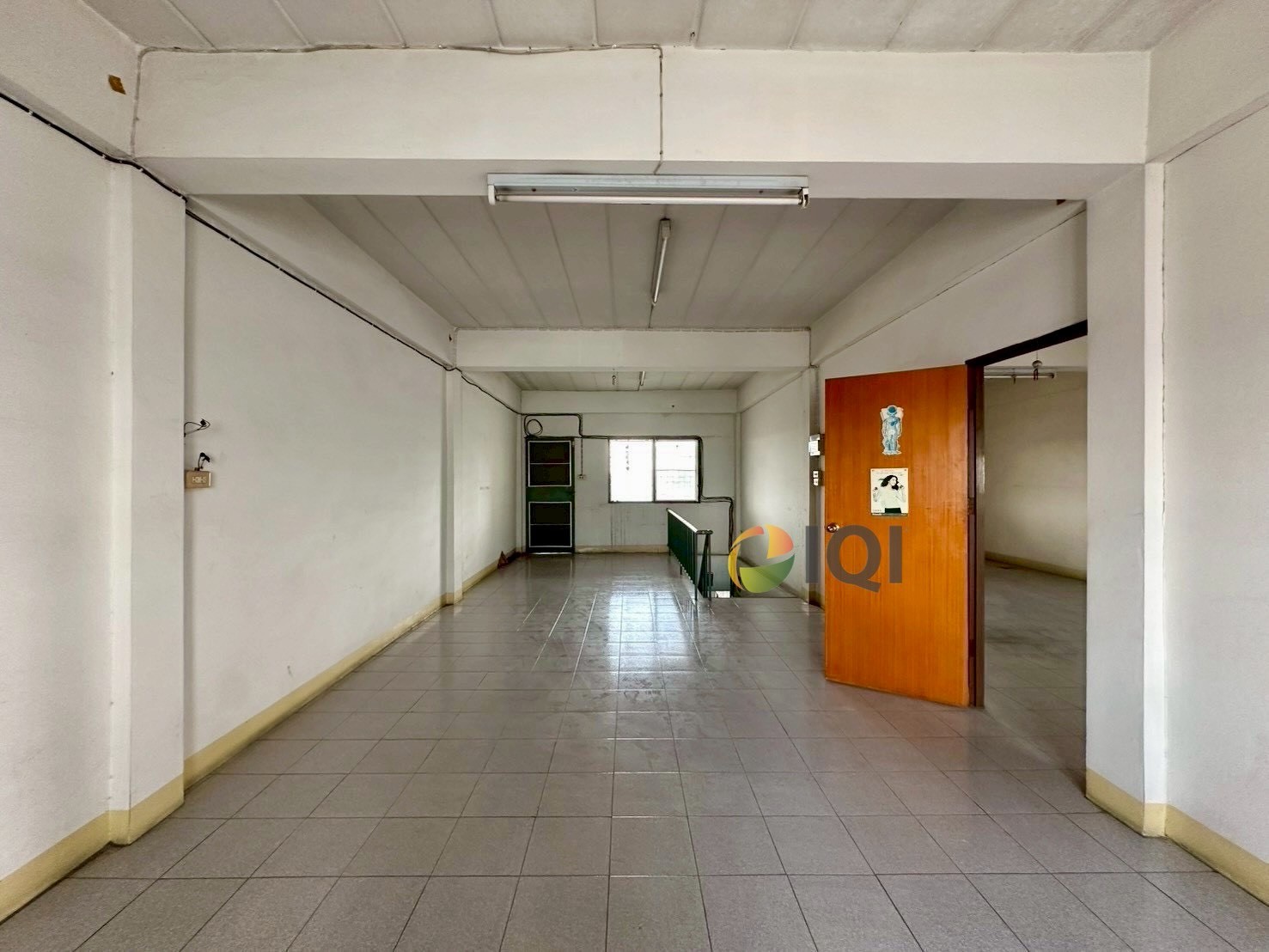 ขายอาคารพาณิชย์ 5 ชั้น 2 คูหาติดกัน ถนนหนามแดง - บางพลี ใกล้รถไฟฟ้า 2 สาย และใกล้ทางด่วน