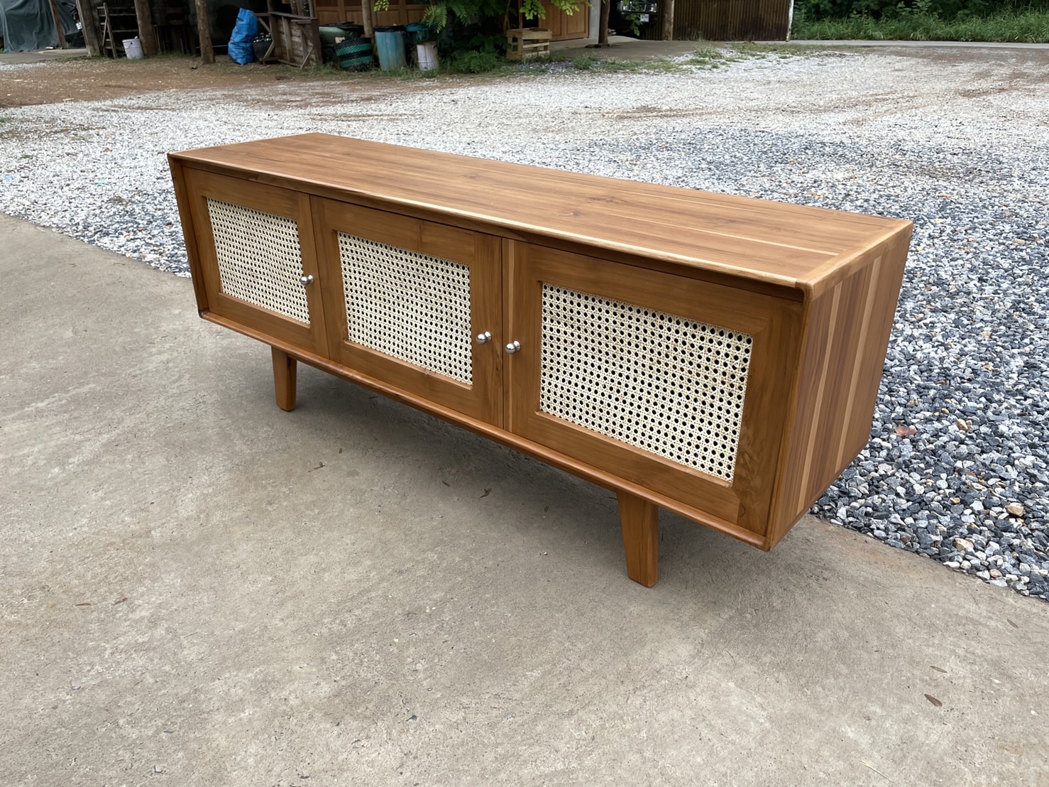 ไซด์บอร์ดบานหวาย