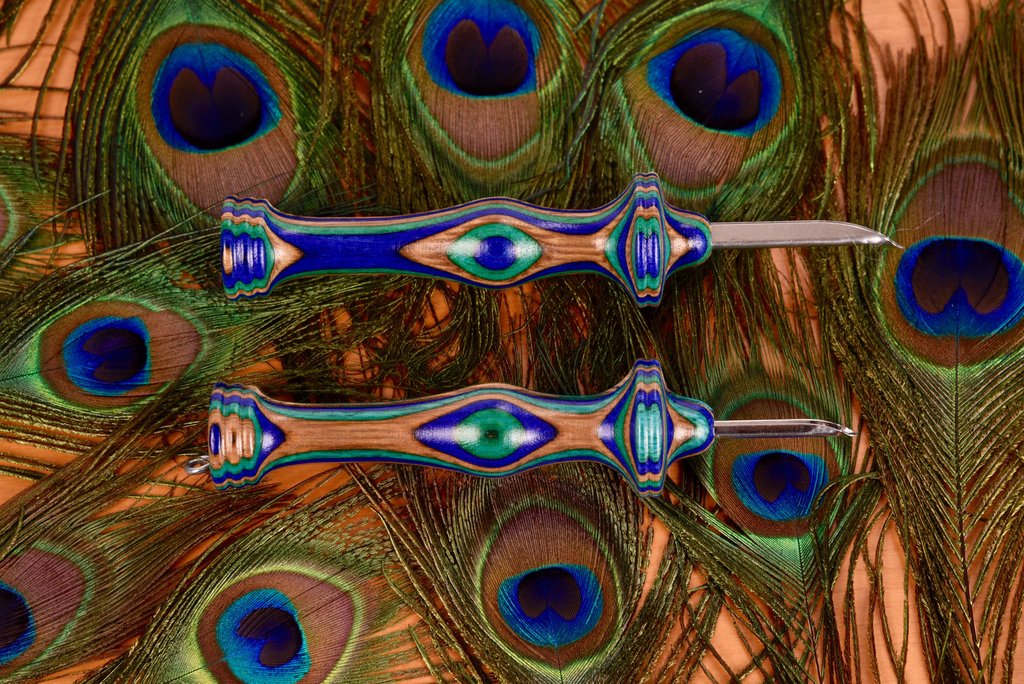 Silver Anniversary Peacock Oxford Punch Needle