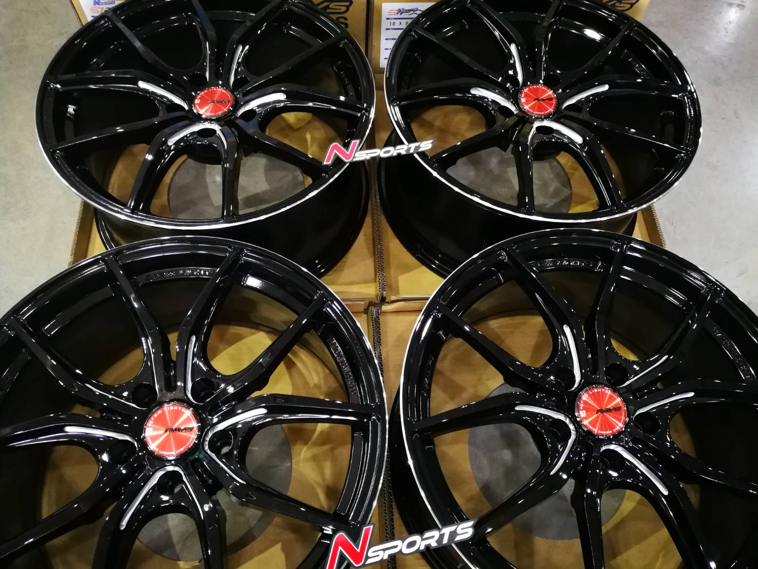 Rayswheel 57FXX 18x8.5+38, 5-114.3