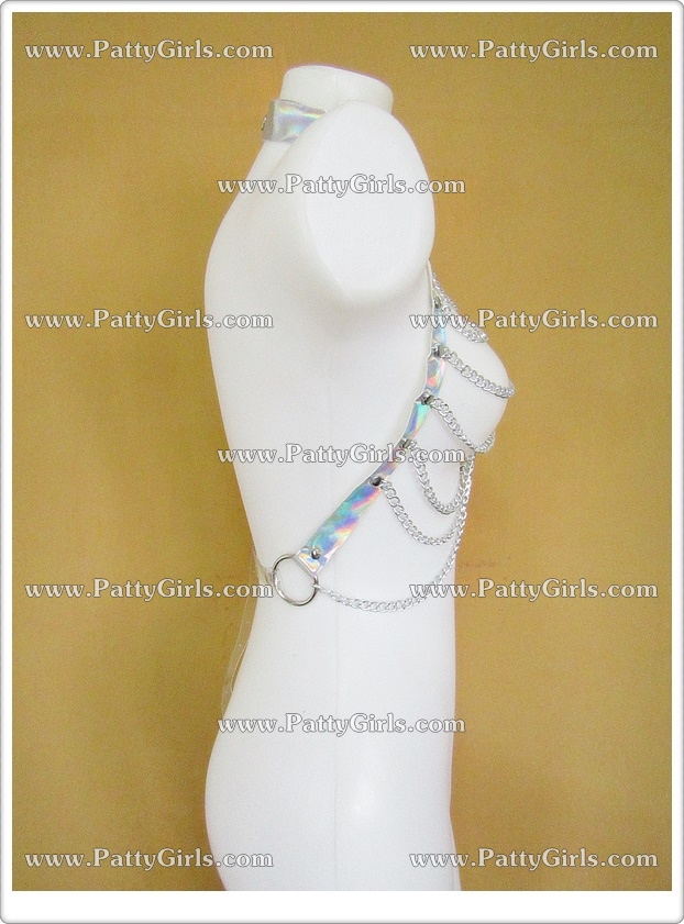 A063 บอดี้เชนบราเซ็กซี่ ชุดโซ่หน้าอกเซ็กซี่มาในแบบสายหนัง(หนังแบบบาง)แต่งด้วยห่วงเหล็กกลมและสายโซ่ สวมใส่แบบปลอกคอแล้วไปรัดด้วยเข็มขัดใสที่ด้านหลังตามรูปเลยค่ะ