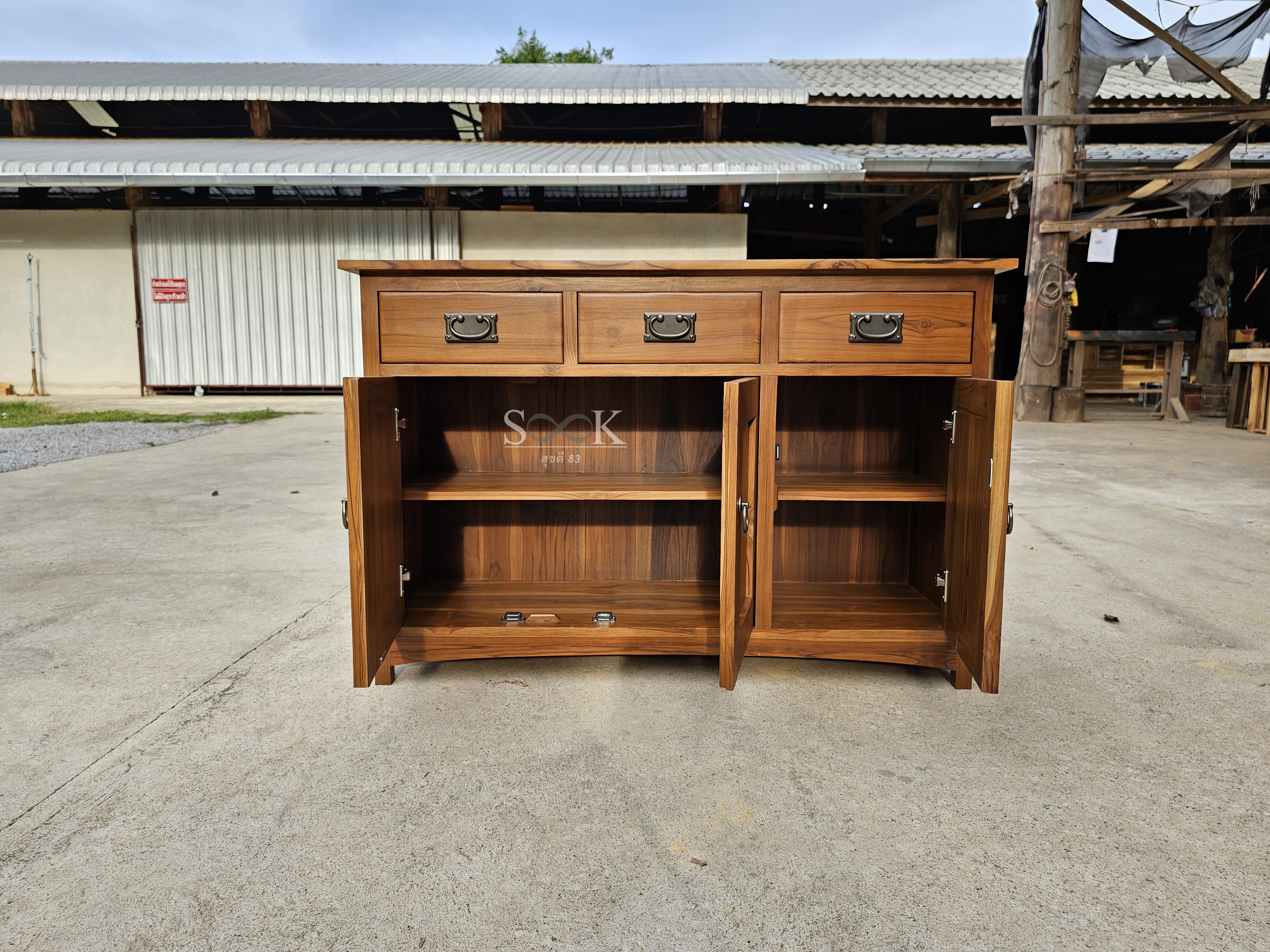 ตู้เก็บของบานหลุม 3 ลิ้นชัก (ไม่รวมมือจับ)