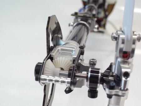 รับกลึง ชิ้นส่วนอะไหล่ ทุกชนิด ด้วยระบบ CNC /Manufacture of RC Helicopter