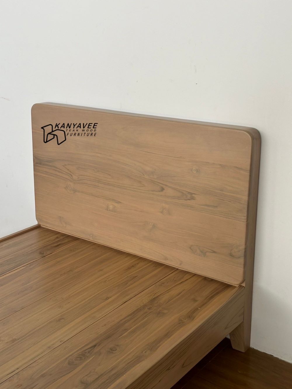 เตียงมินิมอลไม้สัก 3.5 ฟุต