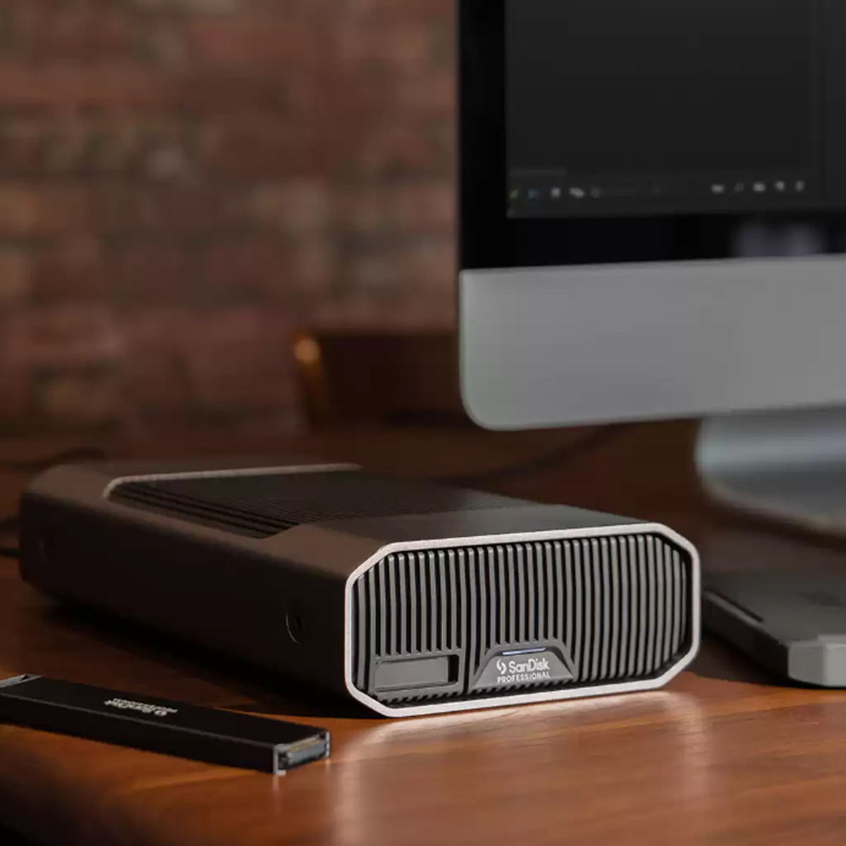 G-DRIVE PROJECT External Hard Drive (SDPHG1H) 6TB 8TB 12TB 18TB 22TB Thunderbolt 3 (40 Gbps) USB Type-C SanDisk Professional