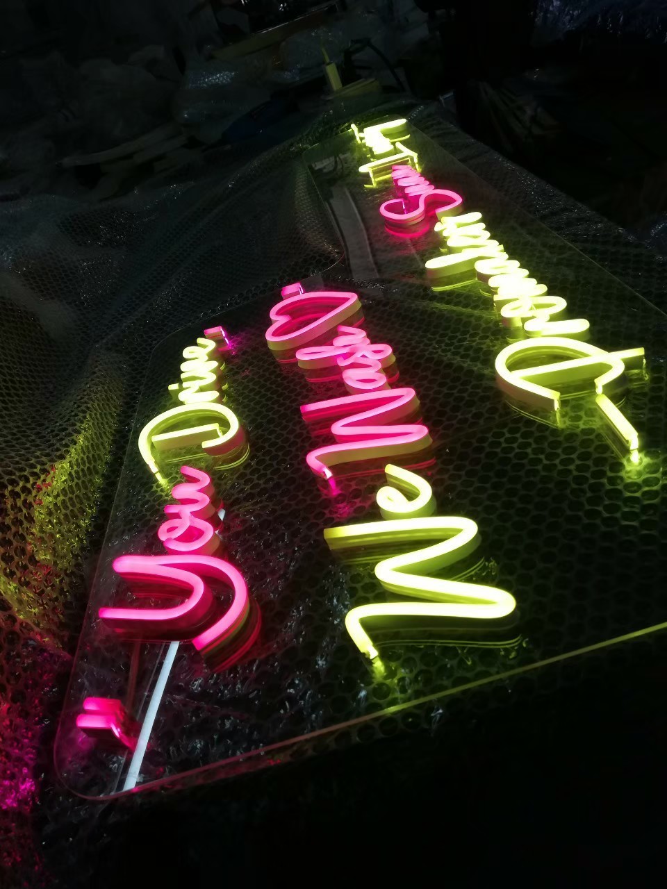 ป้ายไฟนีออน