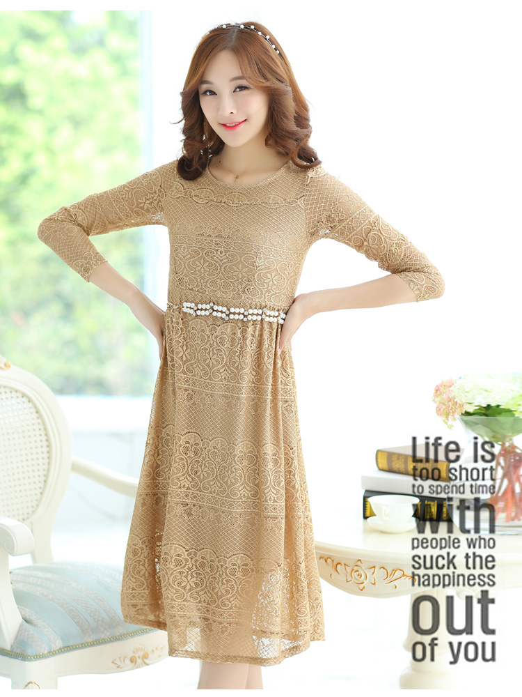 ชุดเดรสผ้าลูกไม้ยาวคลุมเข่า มี 3 สี ส่งฟรี ems