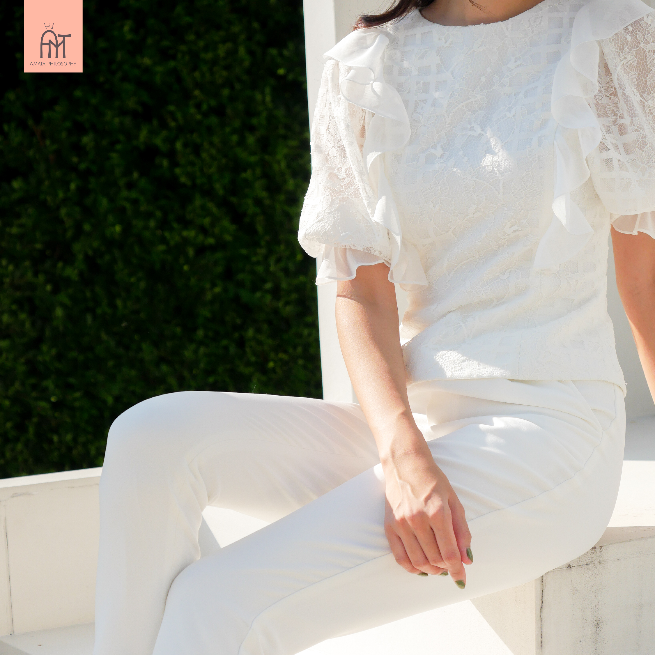 AMATA เสื้อ MELLOW สีขาว ชมพู