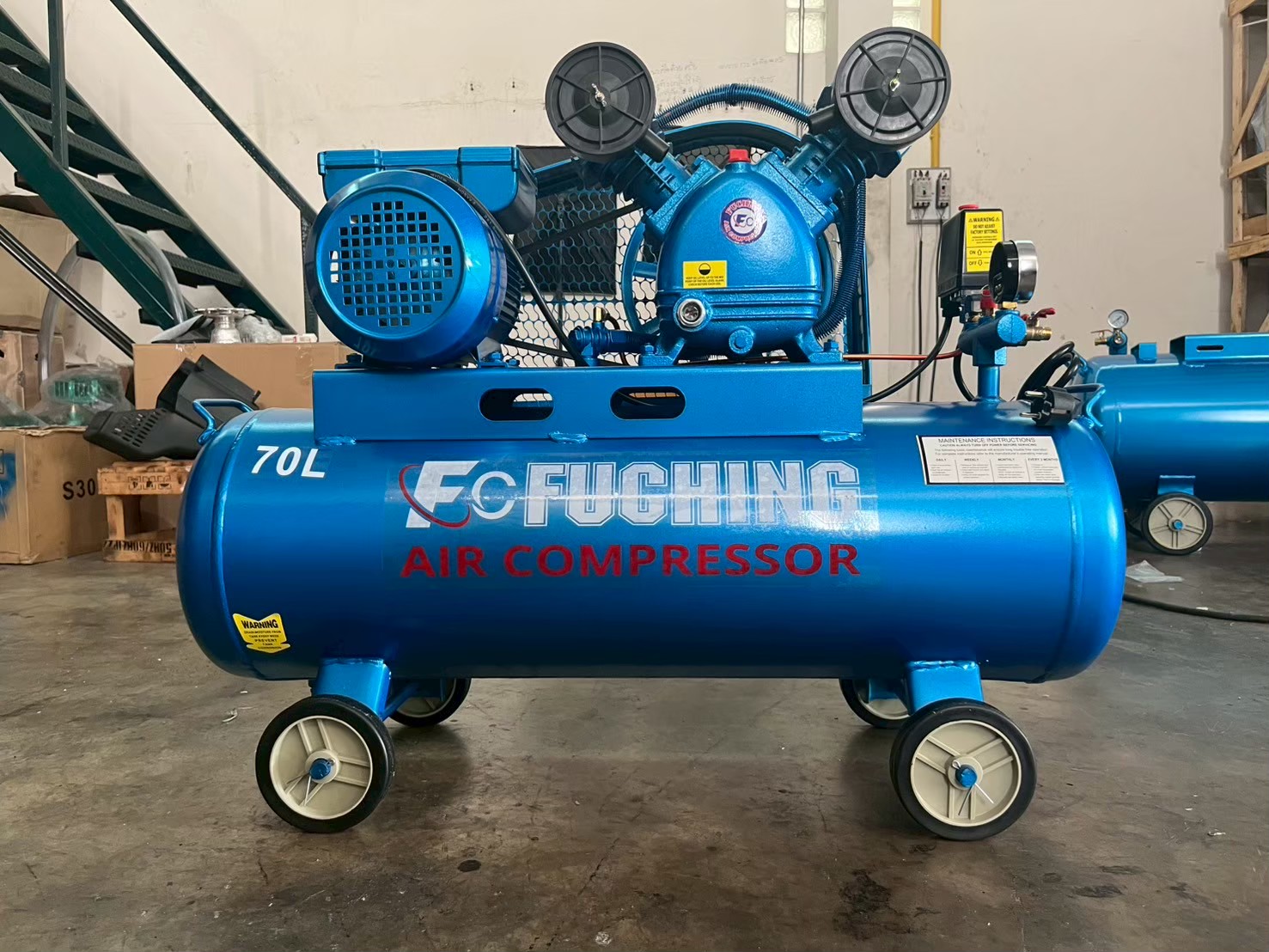 ปั๊มลมลูกสูบ FC251P 2แรง-รอบเร็ว 2P ถัง 70 ลิตร