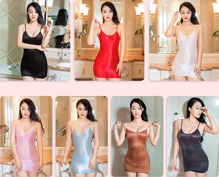L058 ชุดเดรสกระโปรงสั้นเซ็กซี่ เดรสสั้นเซ็กซี่เป็นผ้ายืดเนื้อบางนิ่มเนื้อผ้ามันวาวแบบเนื้อออย ตัวชุดด้านหน้าเป็นเดรสสายเดี่ยวด้านหลังเปิดโชว์แผ่นหลังตามรูปถ่ายเลยค่ะ