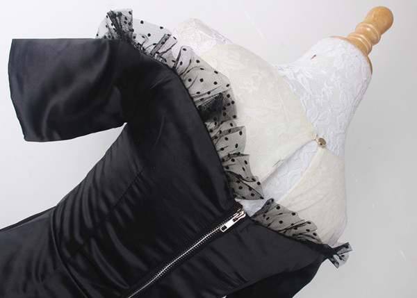 จั๊มสูทขาสั้นผ้าซาตินสีดำ ส่งฟรี ems