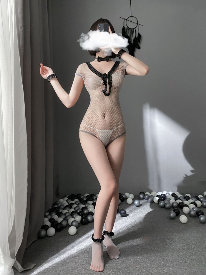 K296 ชุดตาข่ายคอสเพลย์กระต่ายน้อย ชุดตาข่ายเซ็กซี่มาในแบบชุดกระต่ายสุดเซ็กซี่ ตรงปกคอด้านหลังเป็นหูกระต่ายห้อยลงมา มาพร้อมปลอกแขน ปลอกคอและถุงเท้าตาข่ายค่ะ ***ไม่มีจีสตริง