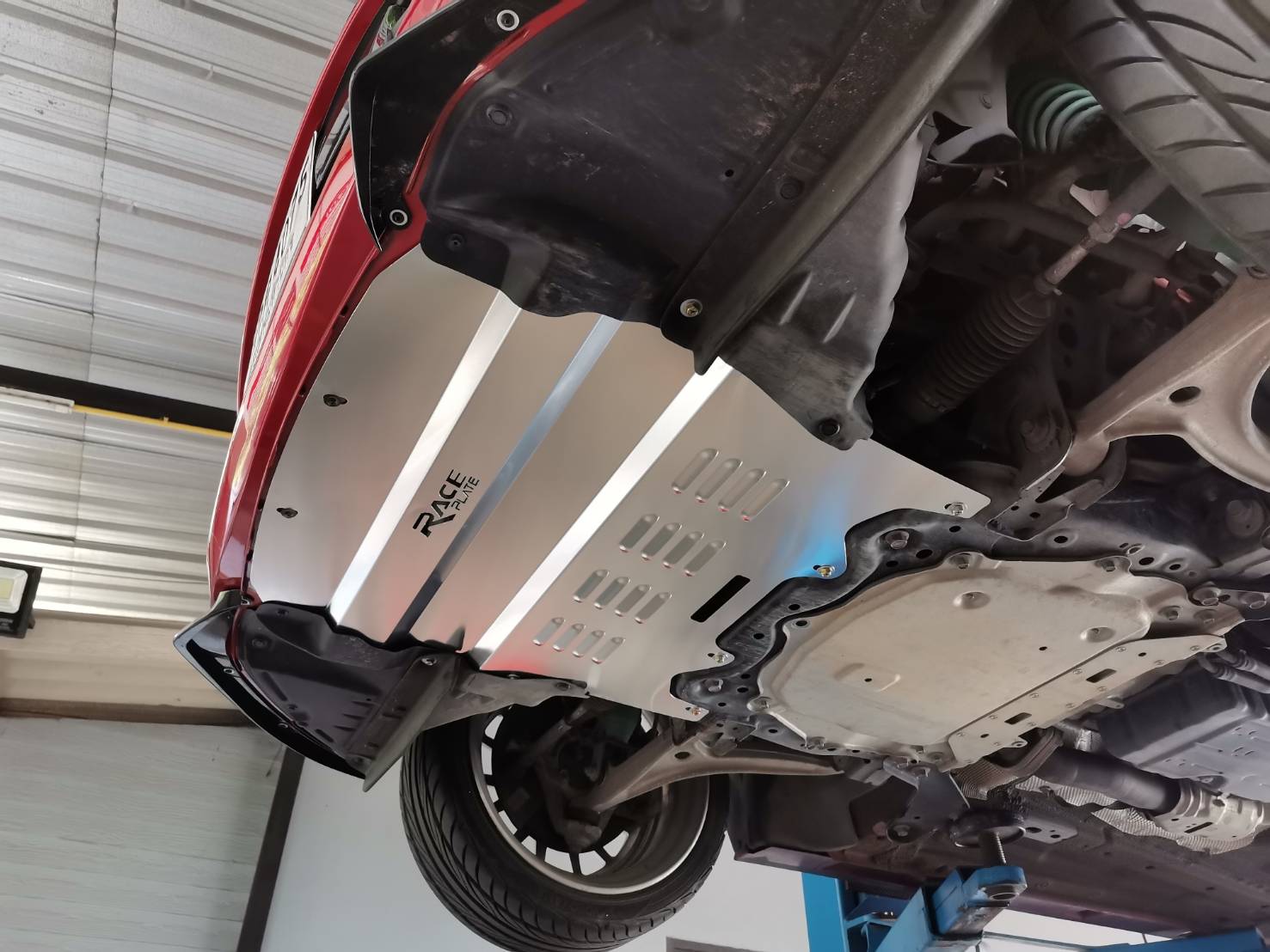 แผ่นปิดใต้ห้องเครื่องอลูมิเนียม Mazda MX5 ND Raceplate_Undertray