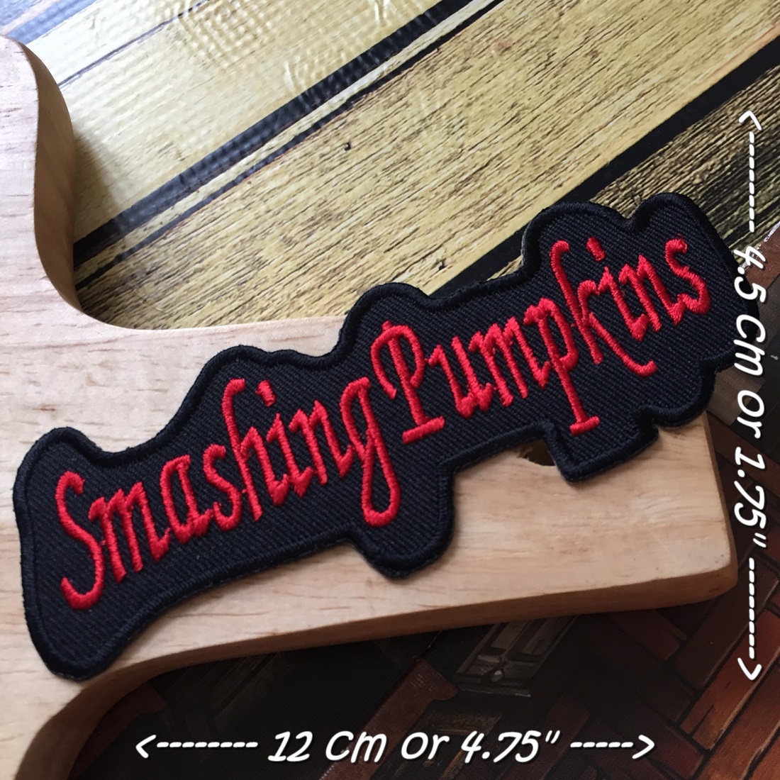 Smashing Pumpking วงดนตรี ร็อค เฮฟวี่เมทัล พังค์ ตัวรีดแบบปัก อาร์มปัก ตัวรีดติดเสื้อ ตัวรีด ติดกระเป๋า ติดหมวก ติดแจ๊คเก็ต Rock Iron on Embroidered Patch