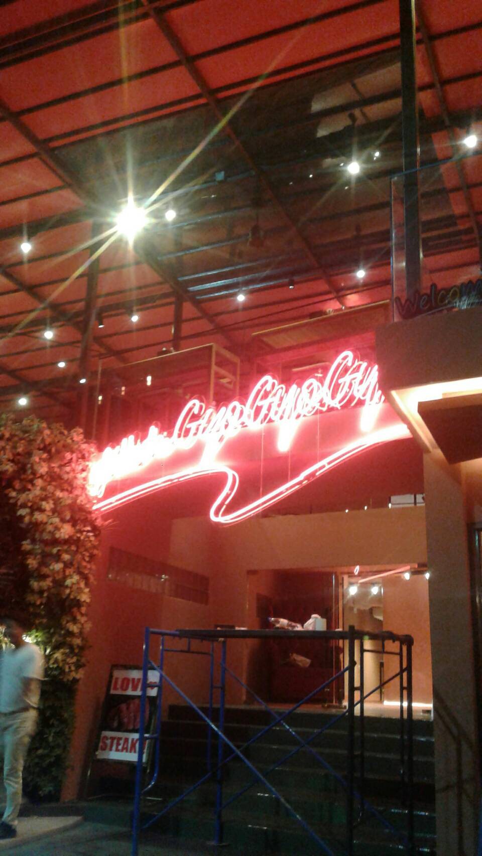 ป้ายไฟนีออน