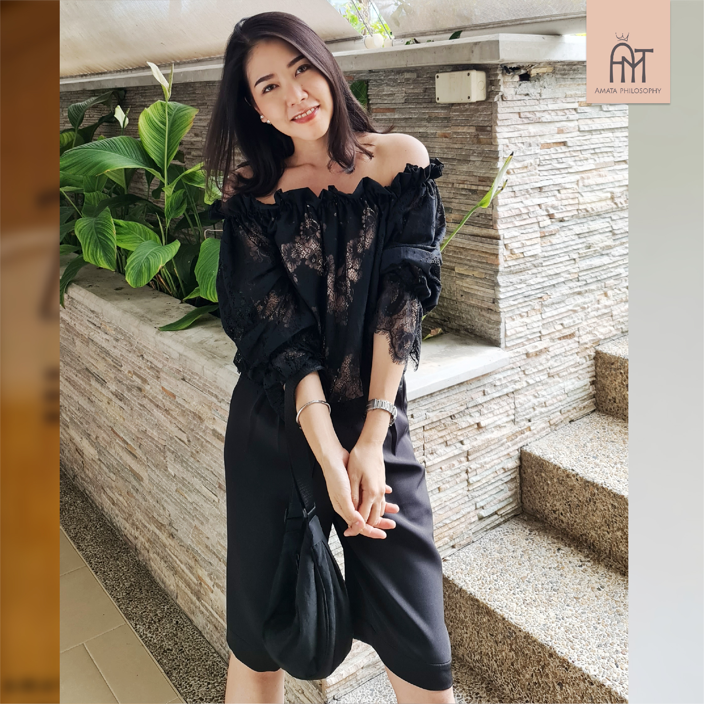 AMATA กางเกงขาสั้นเอวสูง DIRTY COFFEE สีดำ สีขาว