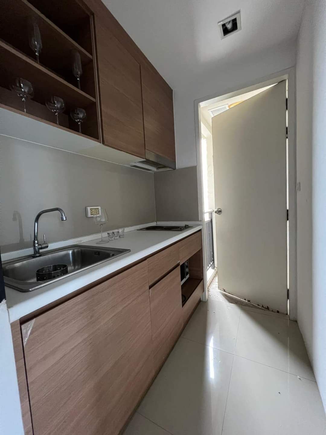 คอนโด 2 ห้องนอน ใกล้บีทีเอส อุดมสุข Abstract Sukhumvit 66/1