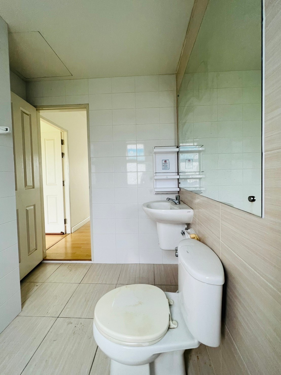 ขายทาวน์โฮม 3 ชั้น หมู่บ้าน ทาวน์ พลัส สุวรรณภูมิ