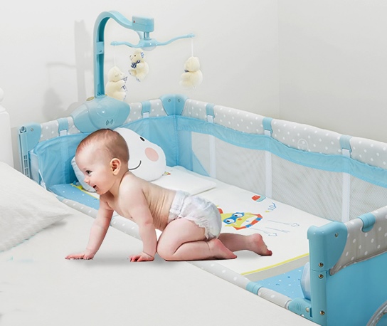 เตียงนอนเด็ก แบบเปิดด้านข้างได้ สินค้าใหม่นำเข้าพร้อมชั้นวางที่เปลี่ยนผ้าอ้อม B10101 Playpen