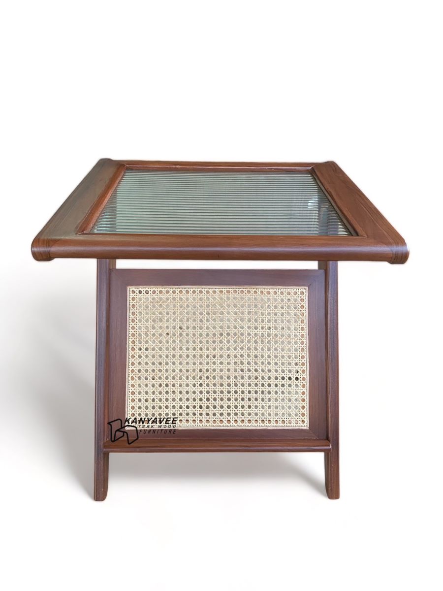 โต๊ะข้างโซฟาประดับหวาย