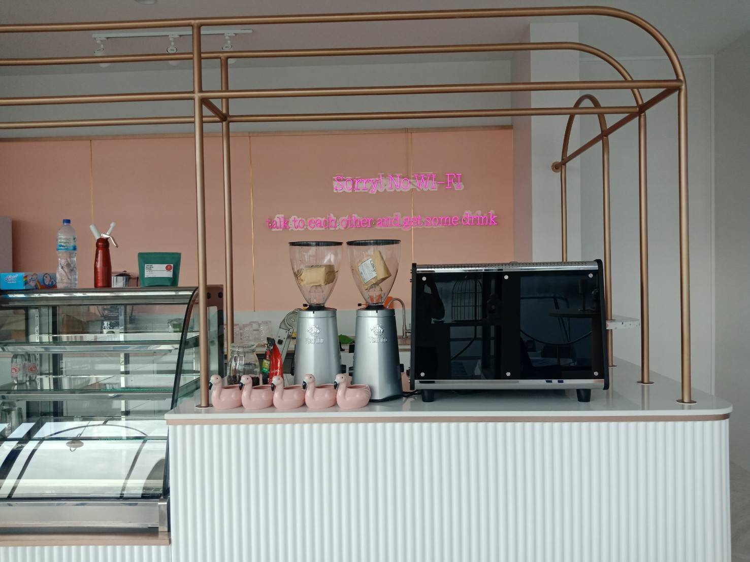 ป้ายไฟนีออน Flex สีชมพู ติดบนอะคริลิคใส - ป้ายร้านกาแฟ ติดตั้งป้าย บจ.ศักดิ์สยามอินเตอร์เนชั่นแนล