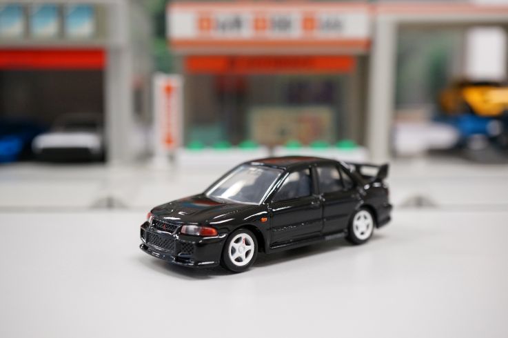 Tomica Premium Mitsubushi Lancer GSR Evolution III Scale 1/61