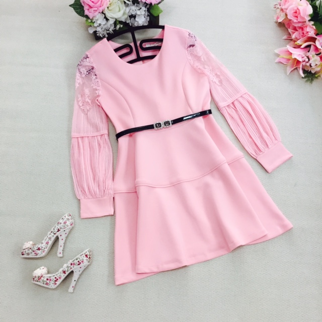 ชุดเดรสสีชมพูแขนยาว ส่งฟรี ems