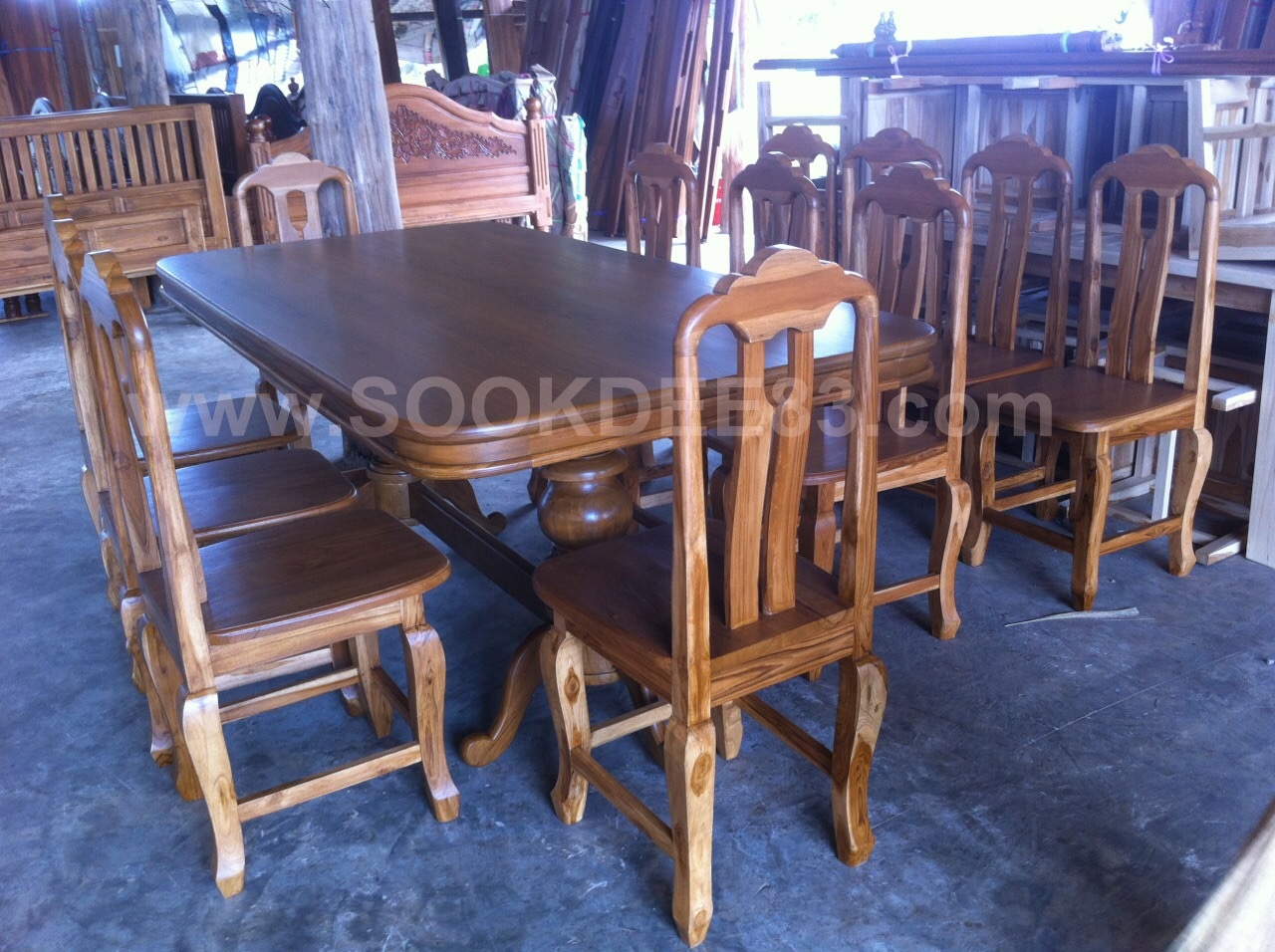 ชุดโต๊ะกินข้าวลบมุม 2 ม. เก้าอี้ซี่คู่ 8 ตัว