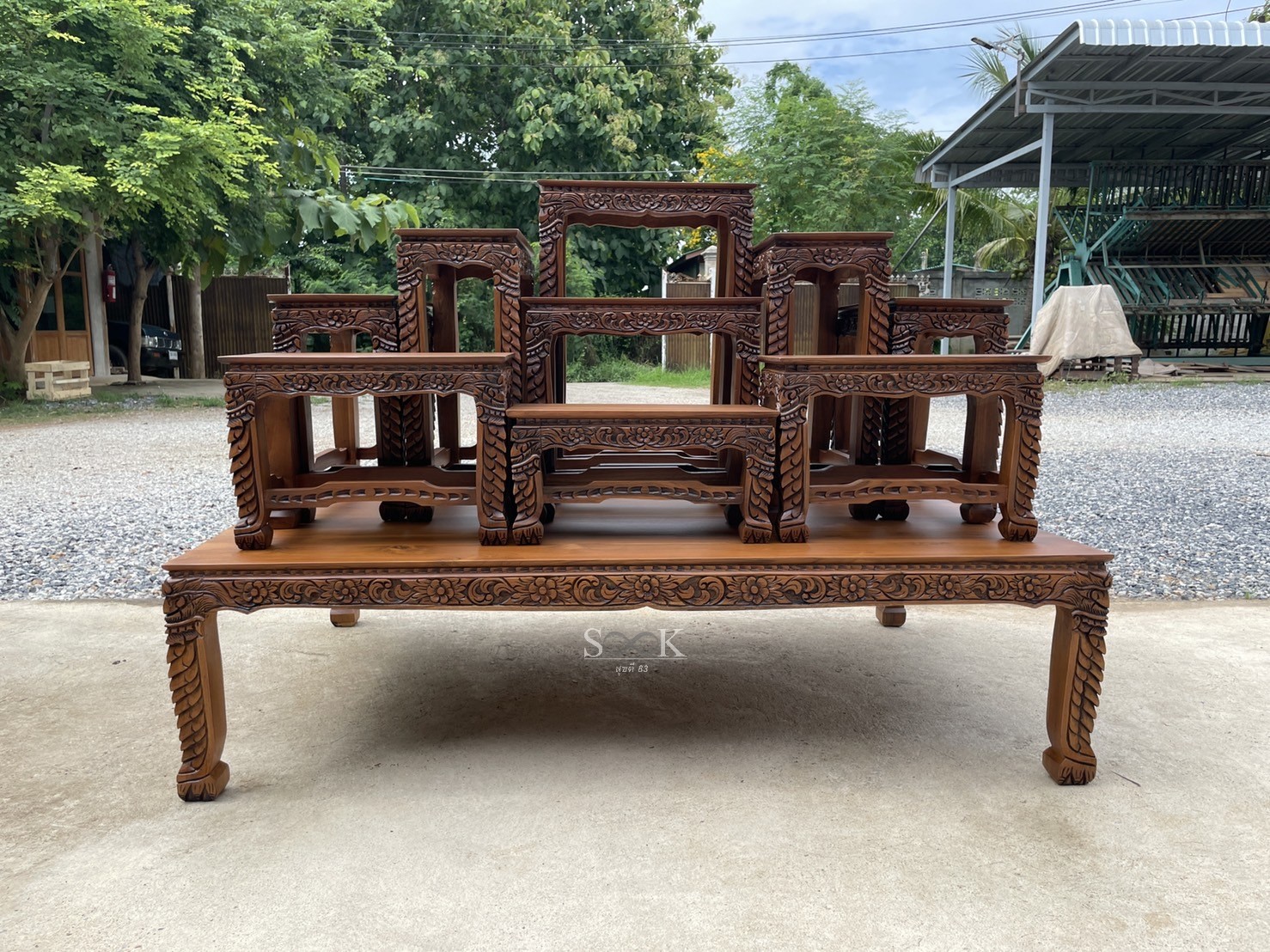 โต๊ะหมู่บูชา 9 x 9 แกะลายกาบเต็มตัว