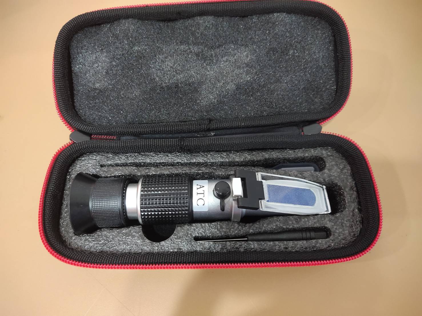 วัดความหวาน (Brix Refractometer)0-32%/วัดส่วนผสมน้ำมันหล่อเย็น (Brix Refractometer)0-18%,0-10%/เครื่องวัดปริมาณน้ำตาล Refractometer 28-62%(Brix)