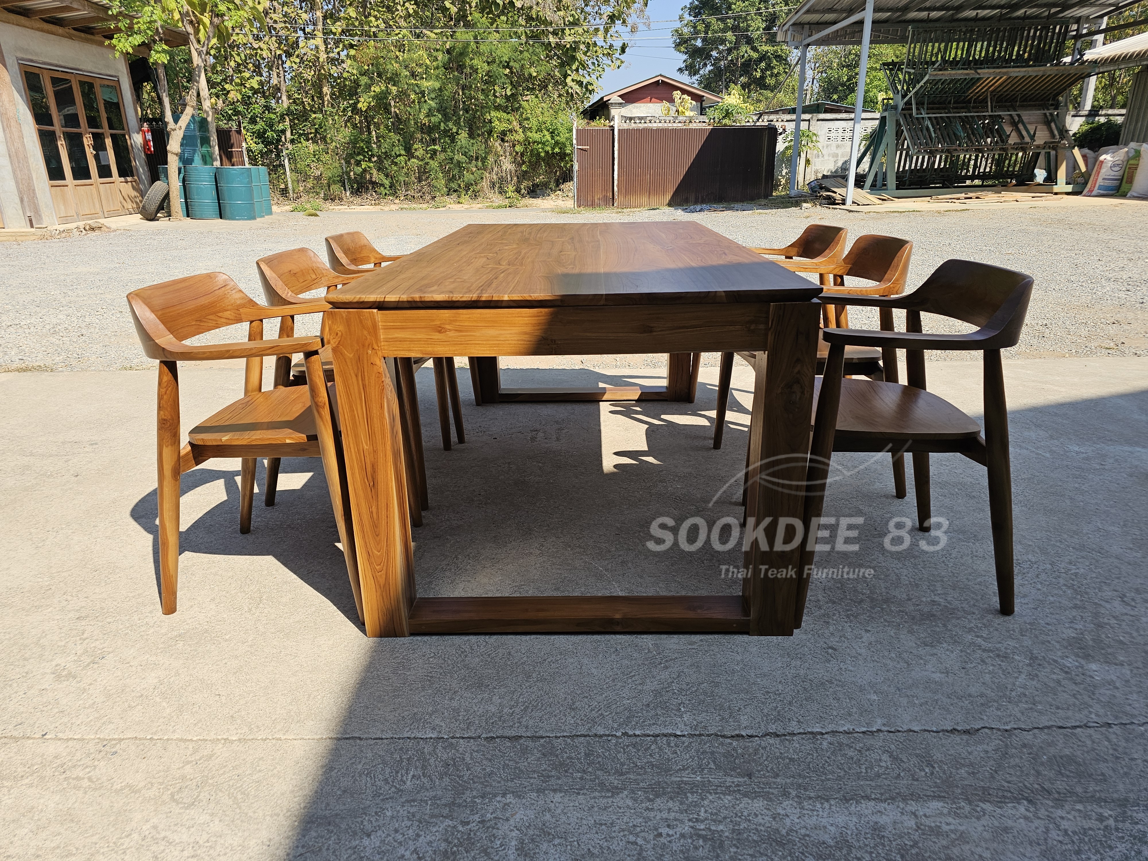 ชุดโต๊ะกินข้าวขายูใหญ่ ท๊อปปากฉลาม เก้าอี้ฮฮิโรชิมา