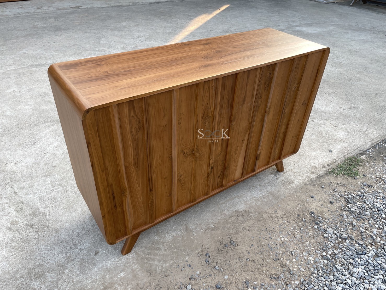 ตู้เก็บของบานหวาย